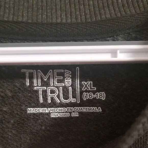 Time and Tru Women's Dark Green Crewneck Sweater - Picture 2 of 2